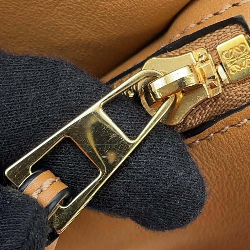 LOEWE Puzzle Hobo Leather Shoulder Bag - Picture 6 of 11